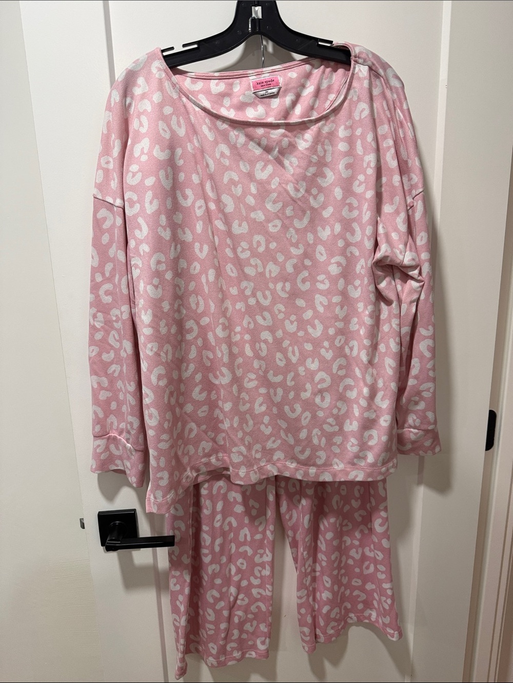 Kate Spade Pink and White Leopard Pajama Set Size XXL